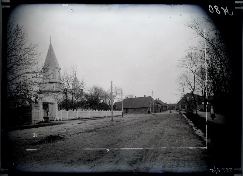 Вильянди (Viljandi). Церковь Иоанна Предтечи. архивная фотография, Фото из коллекции Эстонского исторического музея. 1900-1910 гг. Автор: Кристин. Источник: http://www.muis.ee/museaalview/2075881