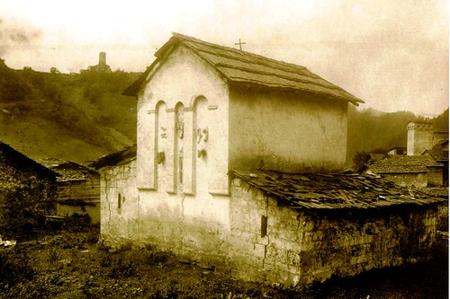 Церковь Георгия Победоносца, Накипари (Самегрело и Земо-Сванети, Грузия). архивная фотография, Фото с сайта http://travelnad.livejournal.com/162487.html