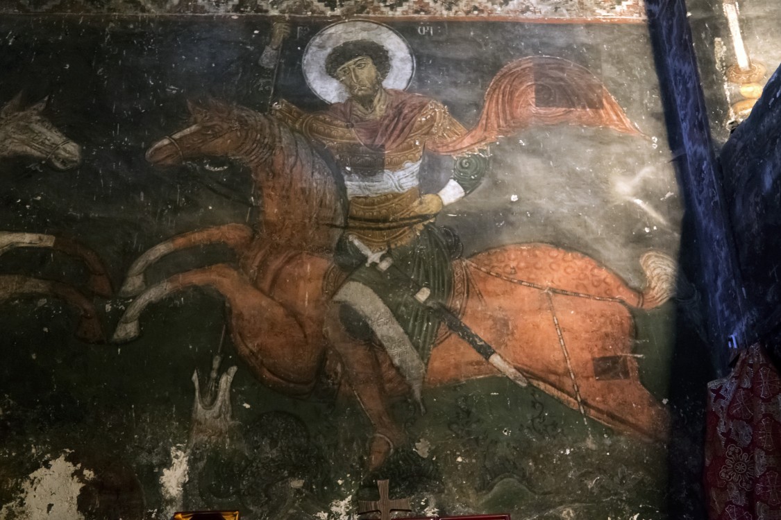 Церковь Георгия Победоносца, Накипари (Самегрело и Земо-Сванети, Грузия). интерьер и убранство, святой воин