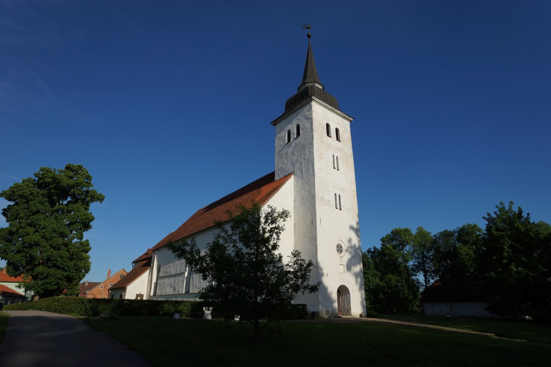 Вильянди (Viljandi). Церковь Иоанна Предтечи. фасады