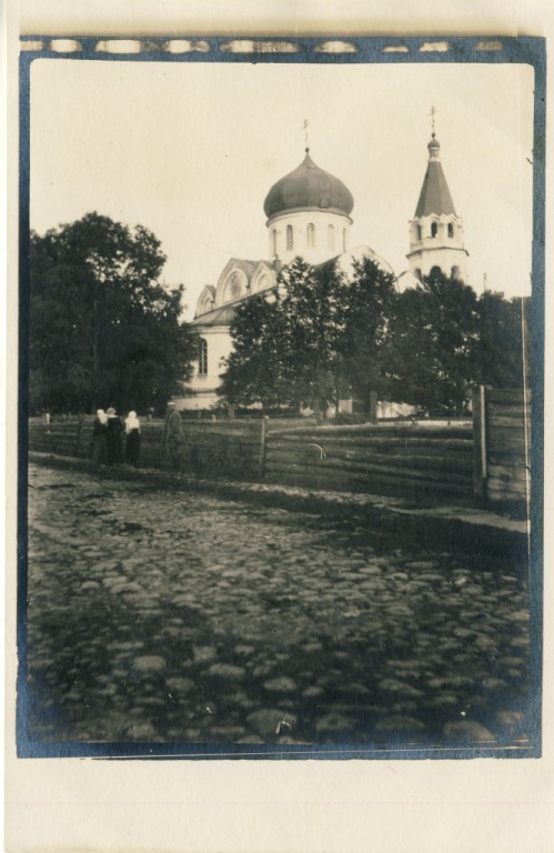 Укмерге. Церковь Троицы Живоначальной. архивная фотография, Частная коллекция. Фото 1917 г.