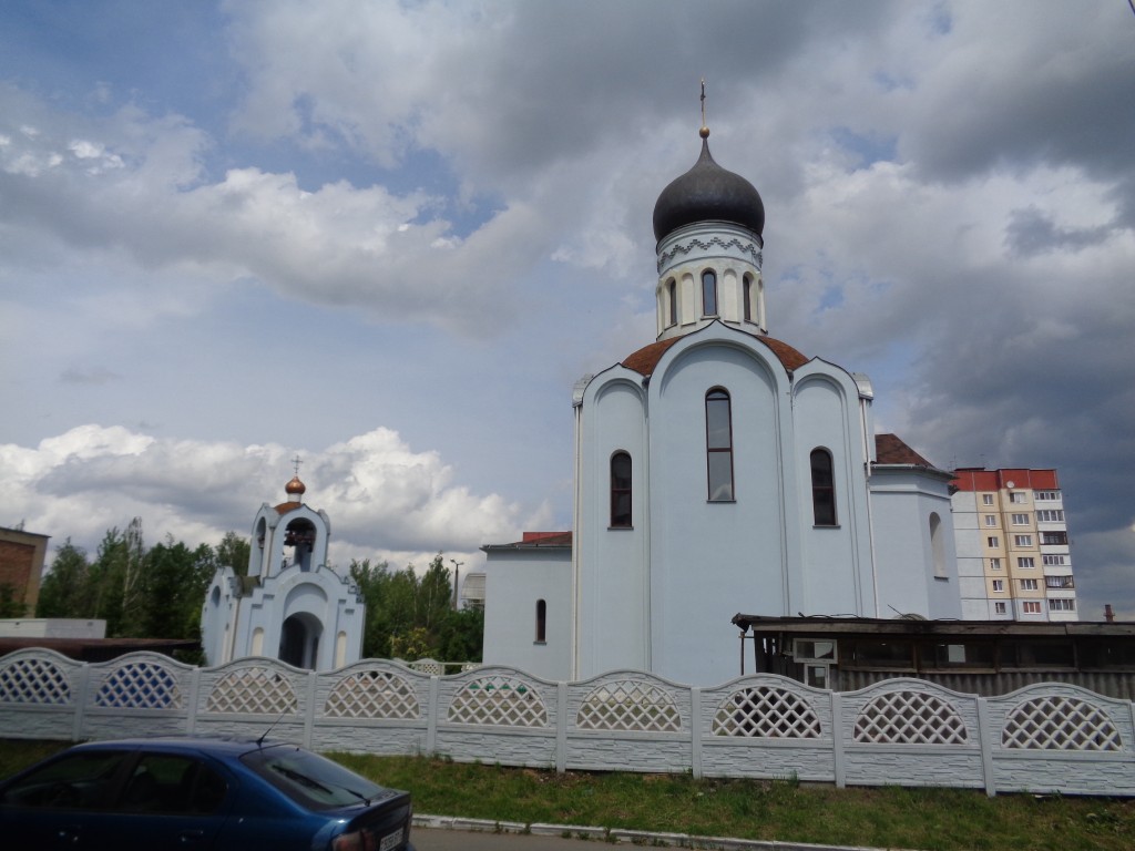 Церковь Сошествия Святого Духа, Гатово (Минский район, Беларусь, Минская область). общий вид в ландшафте