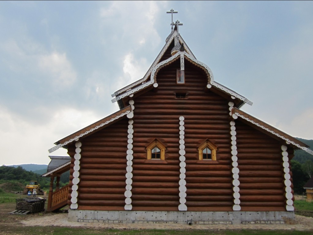 Нововарваровка. Скит Иоанна Предтечи. Церковь Иоанна Предтечи. фасады