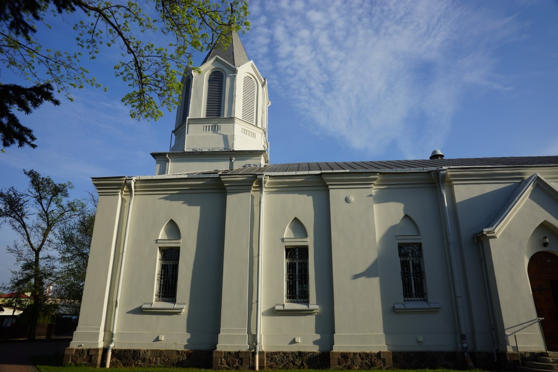 Белосток. Церковь Успения Пресвятой Богородицы при 64-ом Казанском пехотном полку. фасады