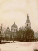 Пётркув-Трыбунальски. Церковь Всех Святых