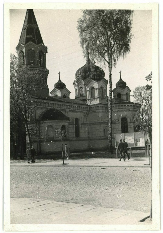 Пётркув-Трыбунальски. Церковь Всех Святых. архивная фотография, Фото 1941 г. с аукциона e-bay.de