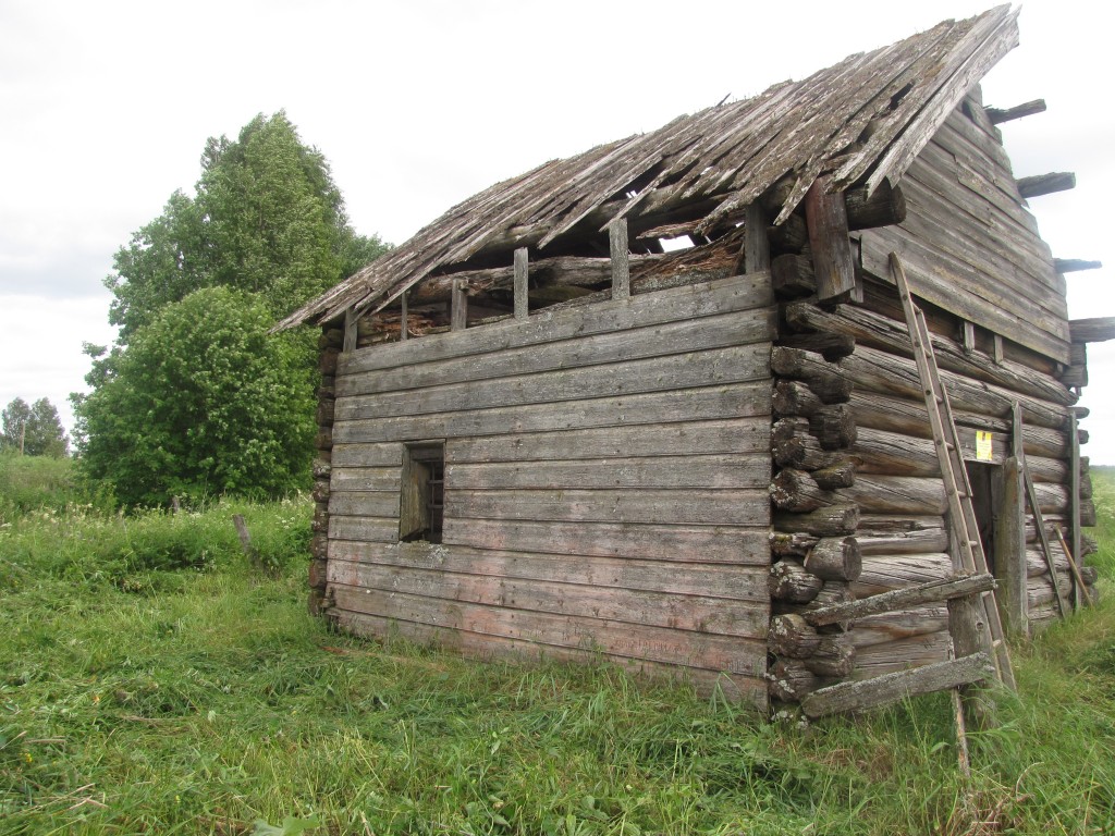 Часовня Модеста Иерусалимского (Прокопия Устюжского ?), Прилук (Виноградовский район, Архангельская область). фасады, северо-западная часть