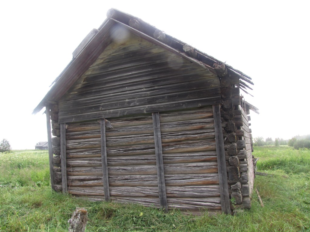 Прилук. Часовня Модеста Иерусалимского (Прокопия Устюжского ?). фасады, восточная стена