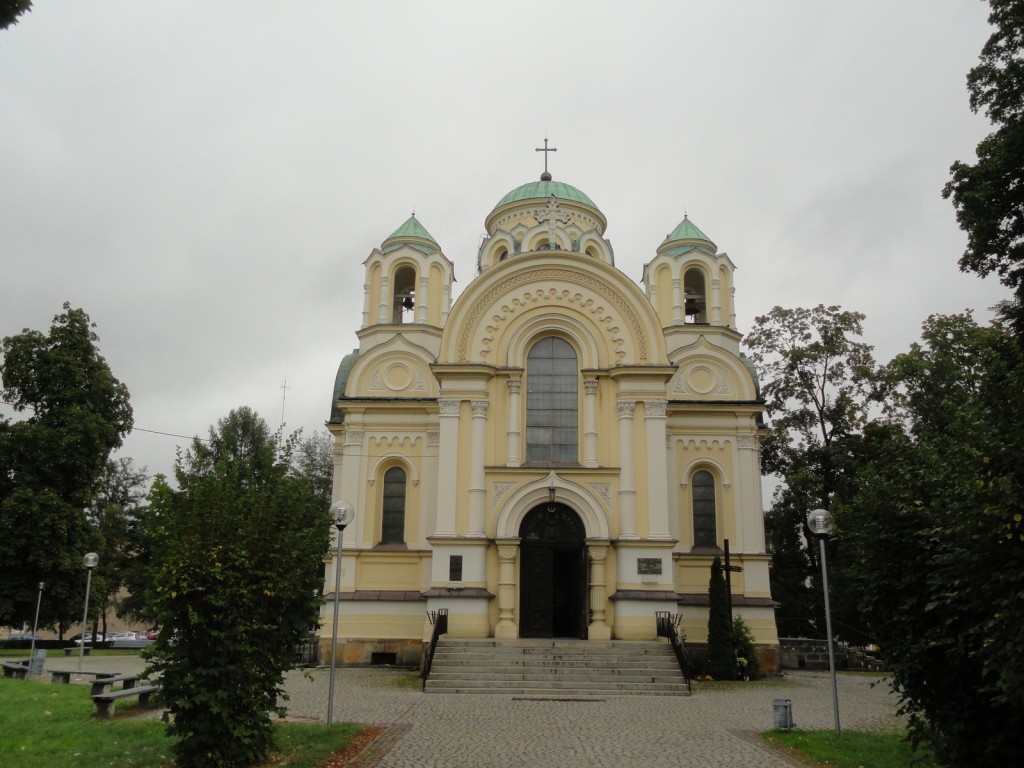 Ченстохова. Церковь Кирилла и Мефодия. фасады