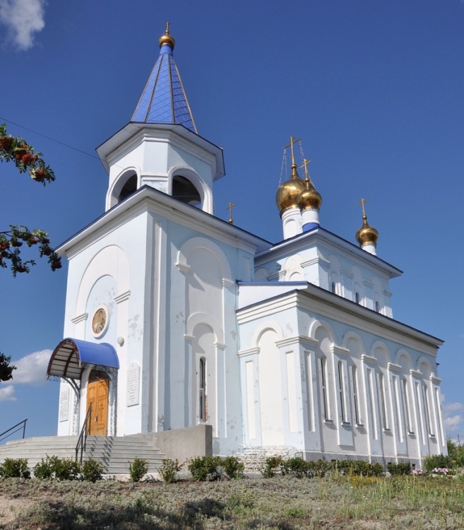 Церковь Владимирской иконы Божией Матери, Агаповка (Агаповский район, Челябинская область). фасады,  Церковь  Владимирской  иконы  Божией  Матери  в  посёлке  Агаповка 