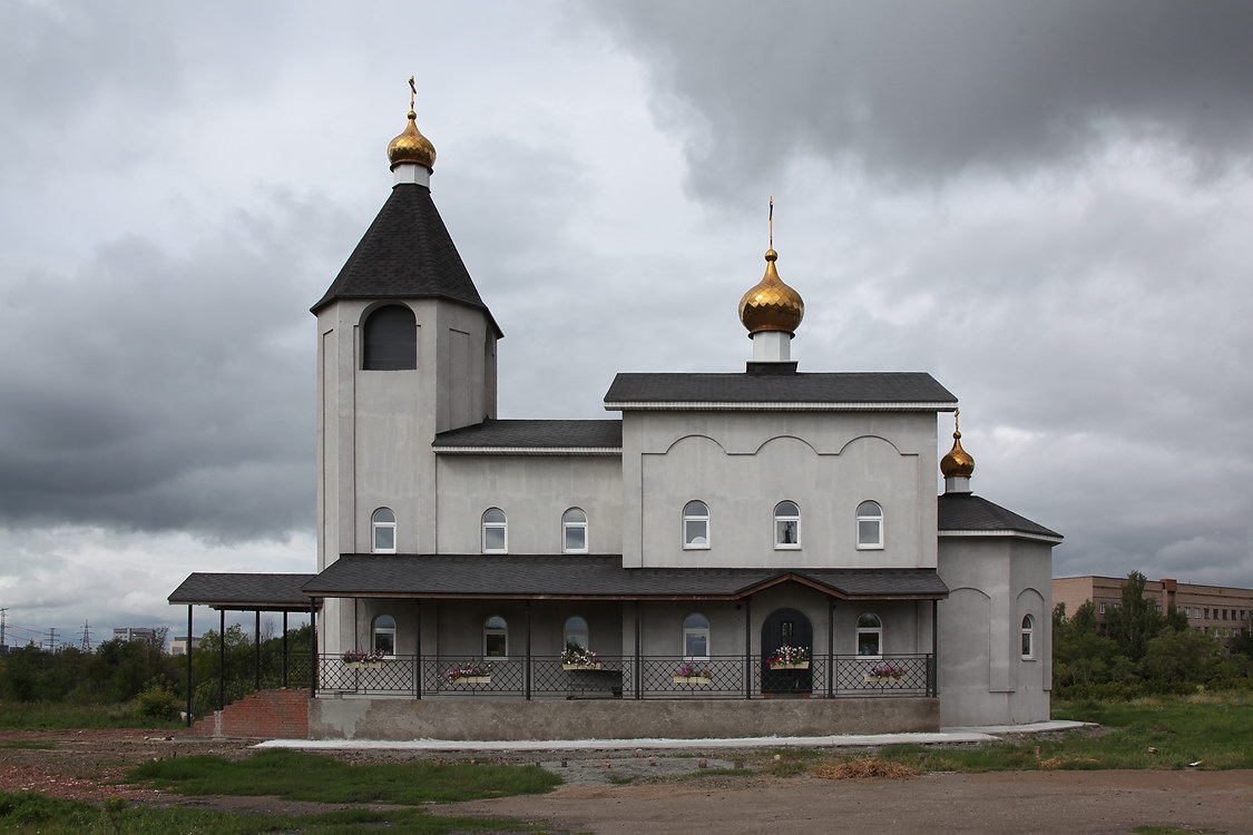 Церковь Троицы Живоначальной, Магнитогорск (Магнитогорск, город, Челябинская область). фасады, Южный фасад