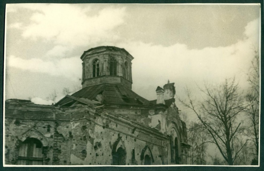 Малая Вишера. Церковь Николая Чудотворца (старая). архивная фотография, Фото 1945 г. из фондов Новгородского областного краеведческого музея