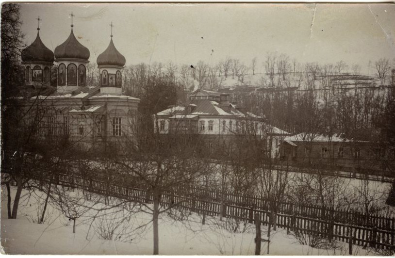 Киев. Скит Рождества Пресвятой Богородицы в Церковщине. Церковь Рождества Пресвятой Богородицы. архивная фотография