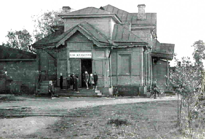 Церковь Казанской иконы Божией Матери (старая), Ушаки (Тосненский район, Ленинградская область). архивная фотография, Из архива Казанского прихода (пос. Ушаки). Фото 1950-х