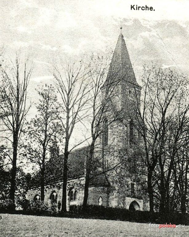 Луги. Церковь Успения Пресвятой Богородицы. архивная фотография, Источник: http://lubuskie.fotopolska.eu/foto/745/745482.jpg