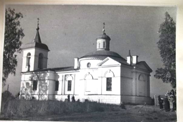 Церковь Адриана и Наталии в Старо-Панове (в Лигове) (старая), Красносельский район (Санкт-Петербург, г. Санкт-Петербург). архивная фотография, Фото  с сайта http://globus.aquaviva.ru/khram-svv-mchch-adriana-i-natalii-v-staro-panovo-ligovo