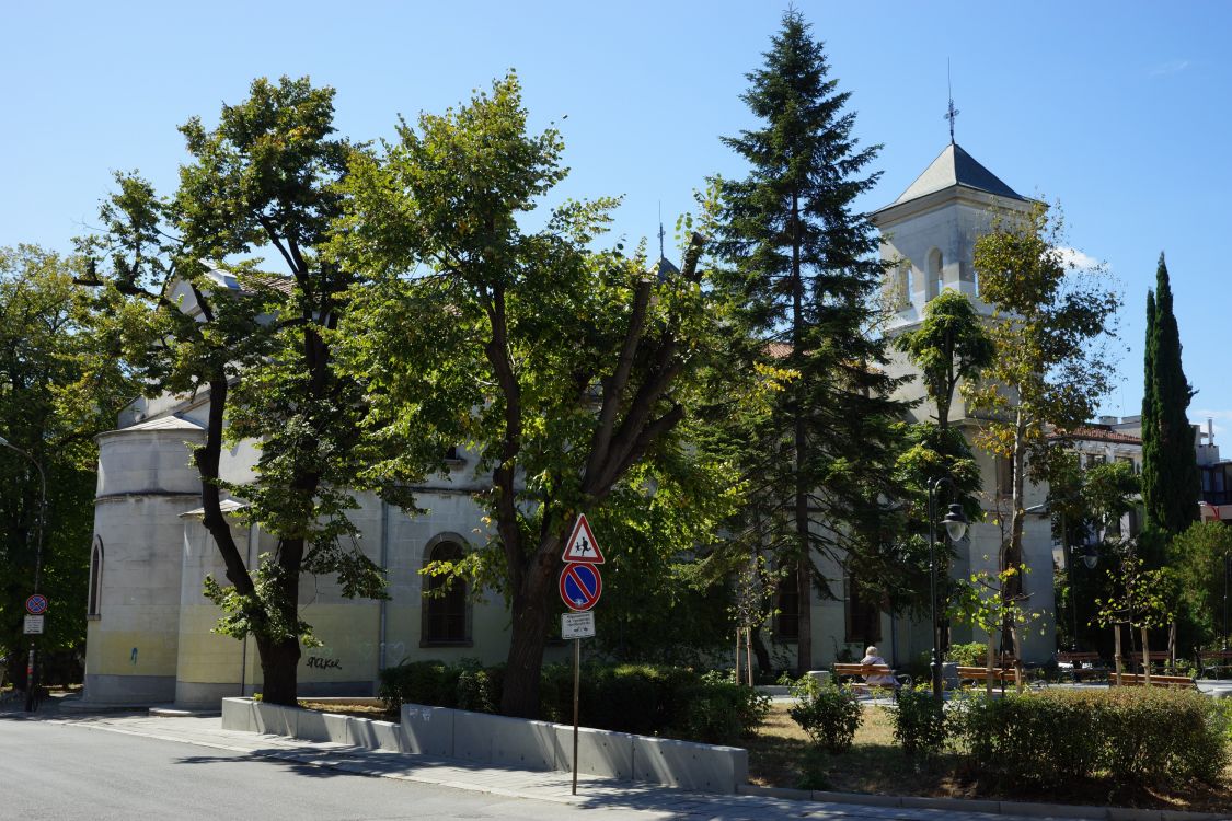 Церковь Успения Пресвятой Богородицы, Бургас (Бургасская область, Болгария). фасады