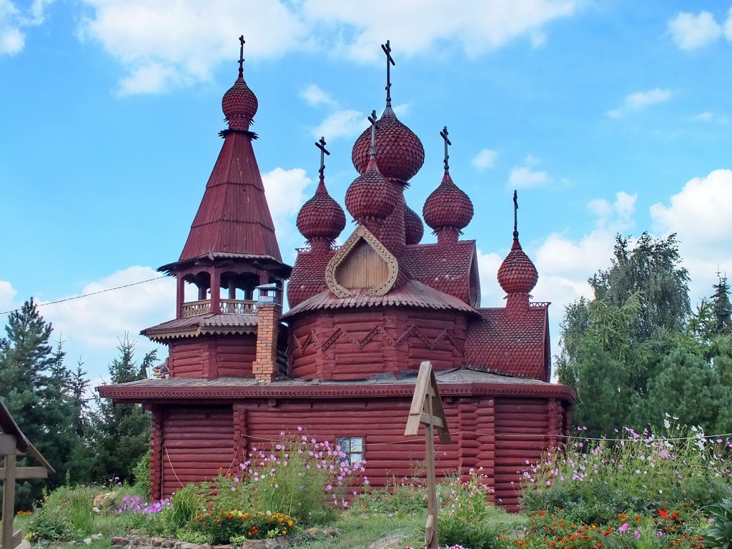 Боровское. Боровский монастырь Похвалы Божией Матери. Часовня Троицы Живоначальной. фасады