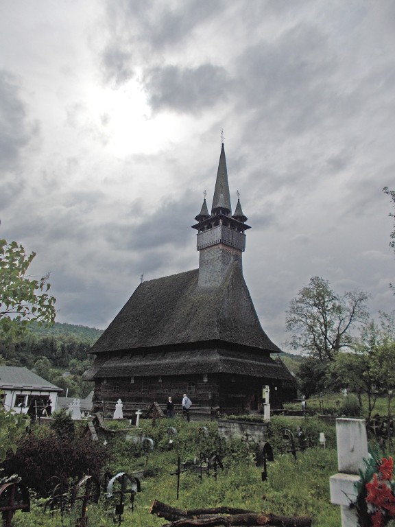 Церковь Николая Чудотворца (нижняя), Будешть (Марамуреш, Румыния). фасады
