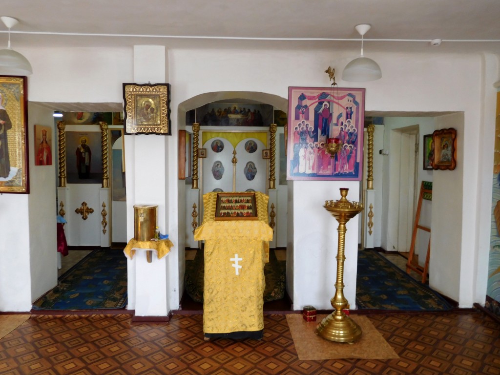Церковь Покрова Пресвятой Богородицы (временная), Дубовый Умёт (Волжский район, Самарская область). интерьер и убранство, интерьер