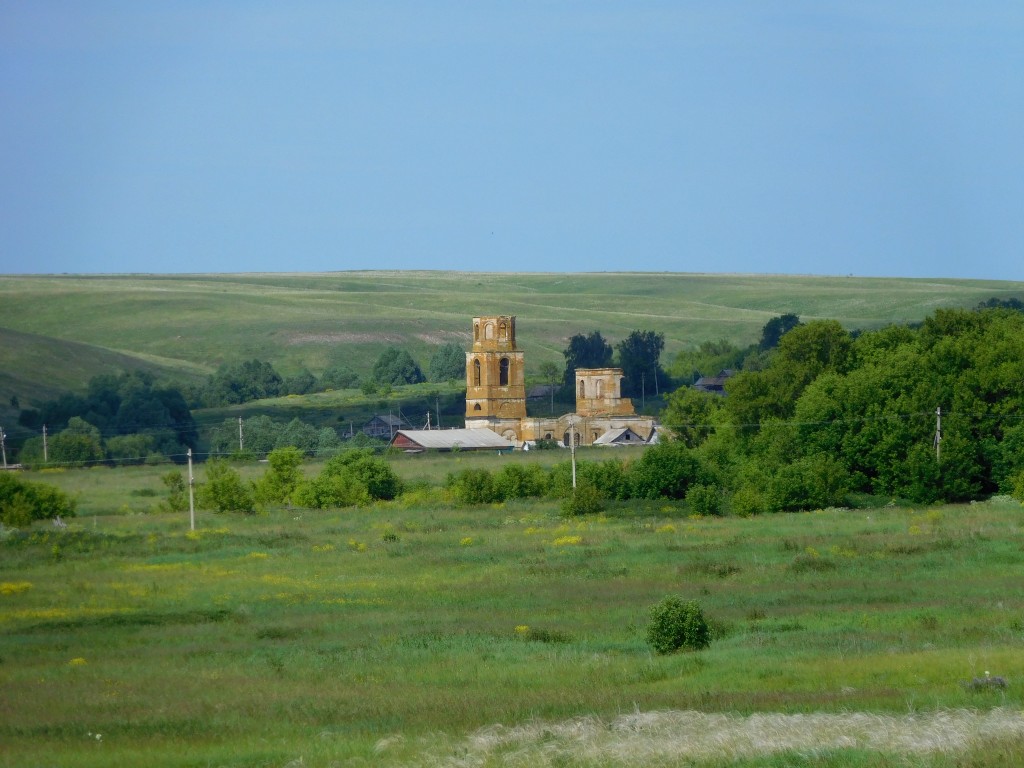 Церковь Троицы Живоначальной, Сходнево (Клявлинский район, Самарская область). общий вид в ландшафте, панорама села Сходнево