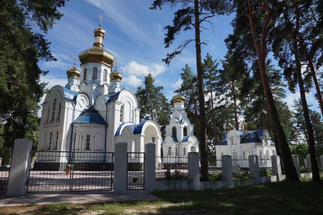 Сумы. Церковь Луки (Войно-Ясенецкого). фасады