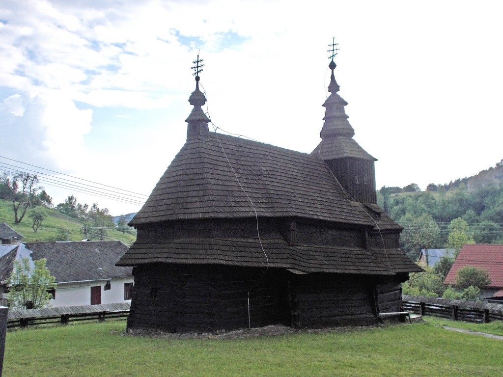 Церковь Михаила Архангела, Руски Поток (Словакия, Прочие страны). фасады