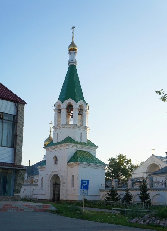 Венгерово. Спасский монастырь Венгерово. Храм в Венгерово Новосибирской области. Венгерово Спасская Церковь. Венгеровский район Новосибирской области Церковь Святого Спаса.