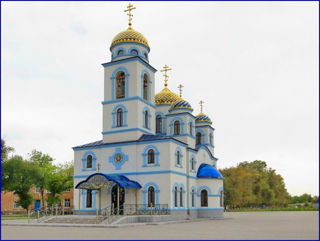 Церковь Покрова Пресвятой Богородицы, Кутейниковская (Зимовниковский район, Ростовская область). фасады