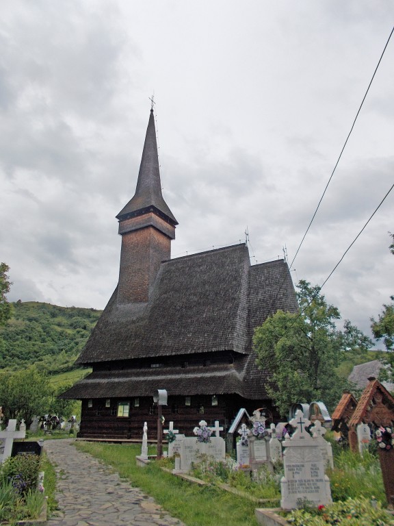 Церковь Успения Пресвятой Богородицы, Иеуд (Марамуреш, Румыния). фасады
