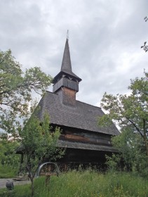 Бырсана. Церковь Введения во храм Пресвятой Богородицы