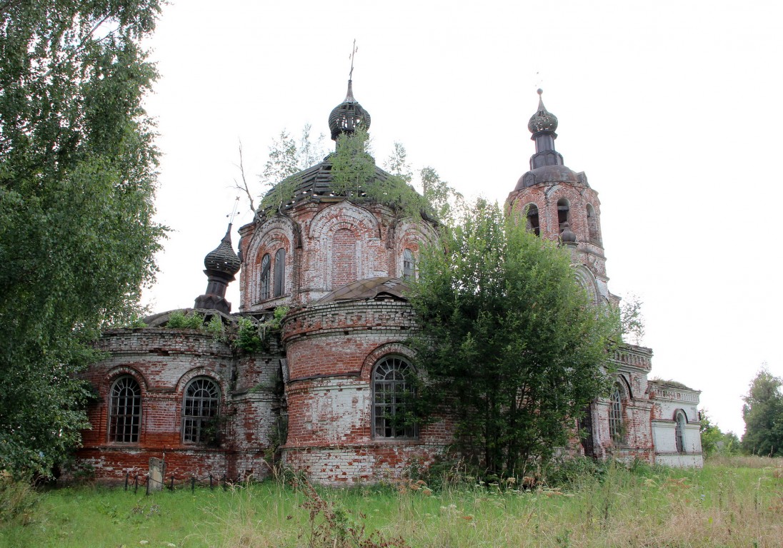 Церковь Петра и Павла, Соболево (Санчурский район, Кировская область). фасады, Вид с северо-востока.