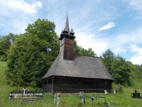 Рэзоаре. Церковь Михаила и Гавриила архангелов