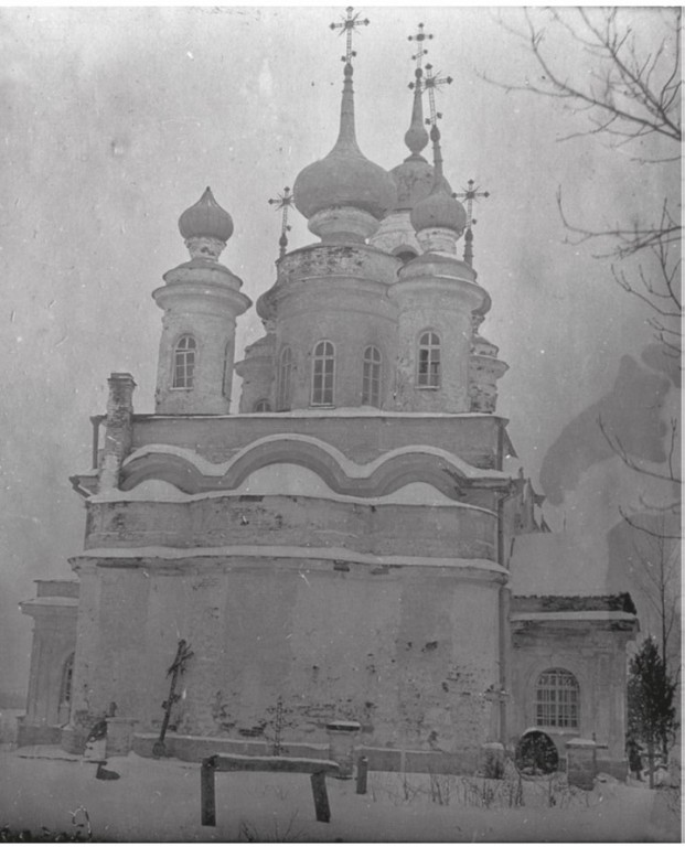 Церковь Михаила Архангела, Новопятницкое (Кингисеппский район, Ленинградская область). архивная фотография, Вид с востока. Фото Ф. М. Морозова, 1925 г. НА ИИМК РАН. Фотоархив.