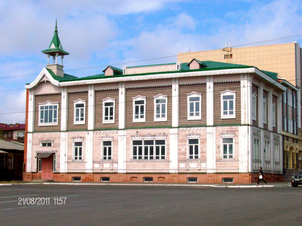 Барнаул. Домовая церковь Иоанна Рыльского при бывшей Казённой женской гимназии. фасады, Современный вид