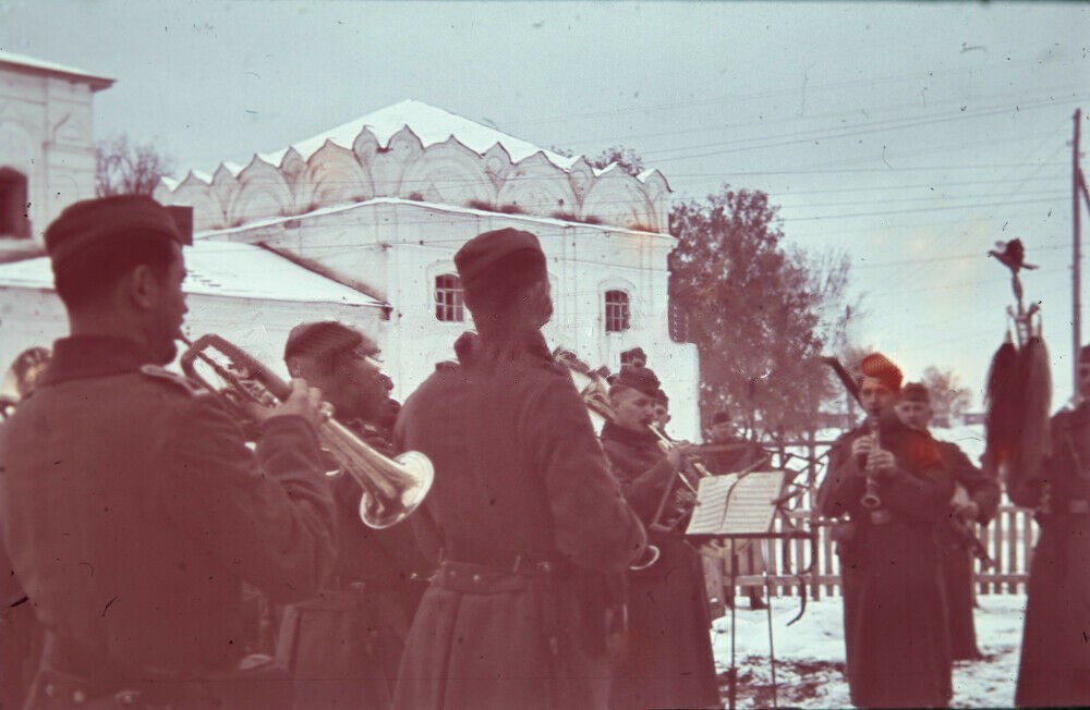 Демянск. Церковь Воздвижения Креста Господня (старая). архивная фотография, Фото 1942 г. с аукциона e-bay.de