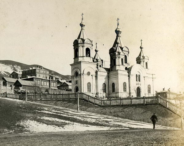 Владивосток. Собор Успения Пресвятой Богородицы. архивная фотография