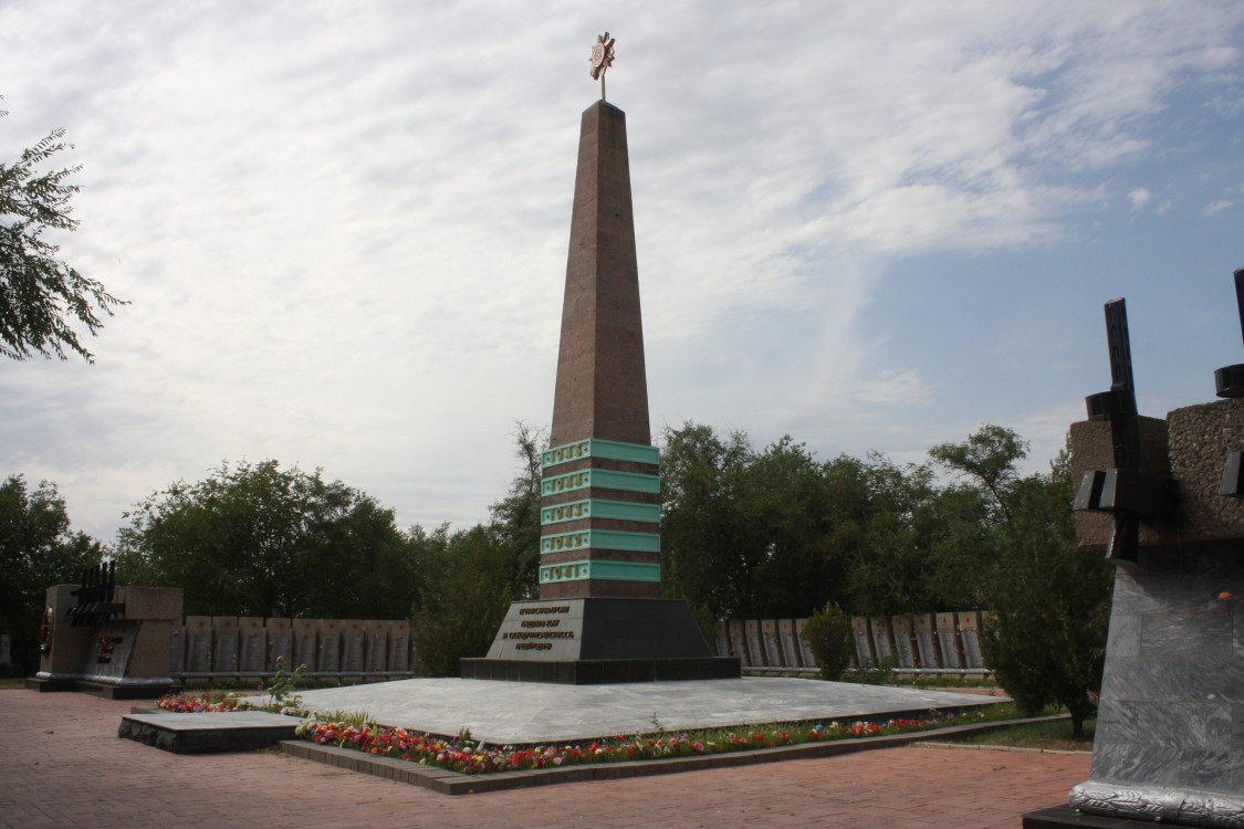 Церковь Сошествия Святого Духа на старом кладбище, Астрахань (Астрахань, город, Астраханская область). фасады, Вид на церковное место с востока