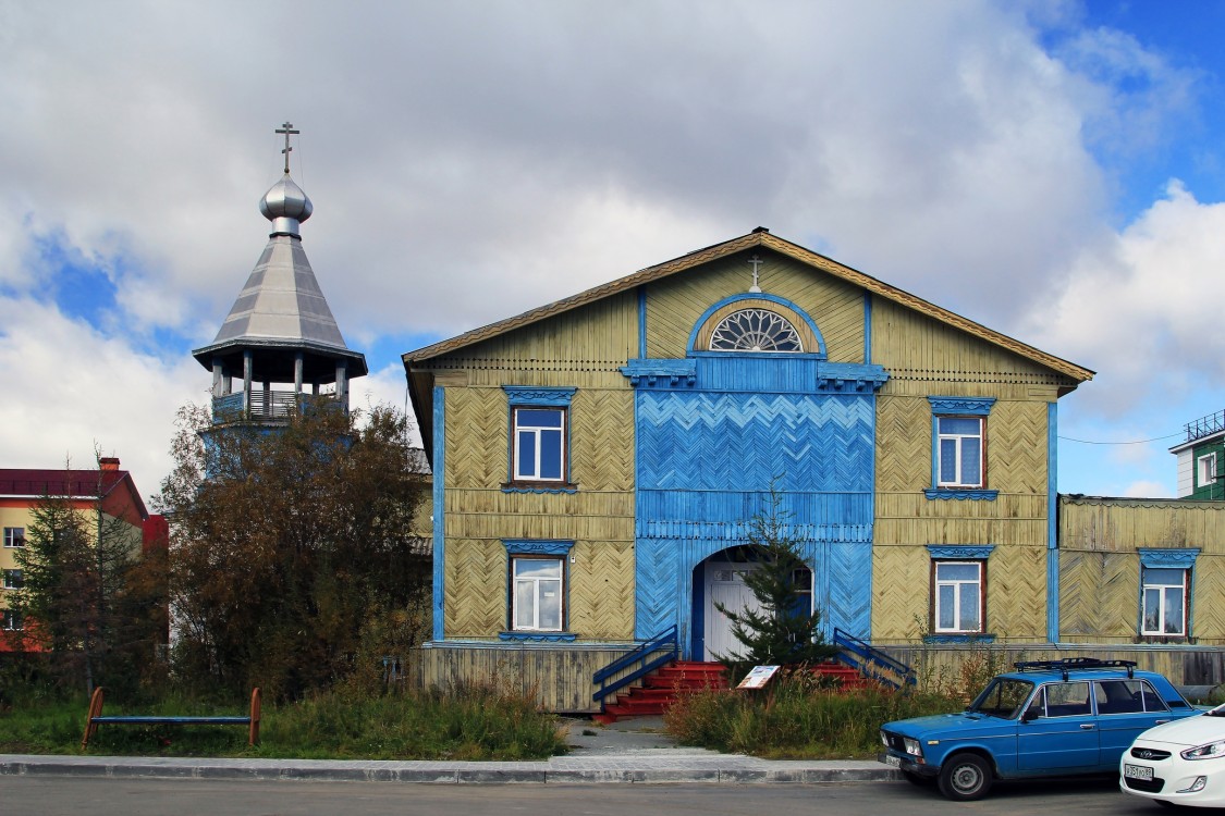 Церковь  Георгия Победоносца (старая), Лабытнанги (Лабытнанги, город, Ямало-Ненецкий автономный округ). фасады