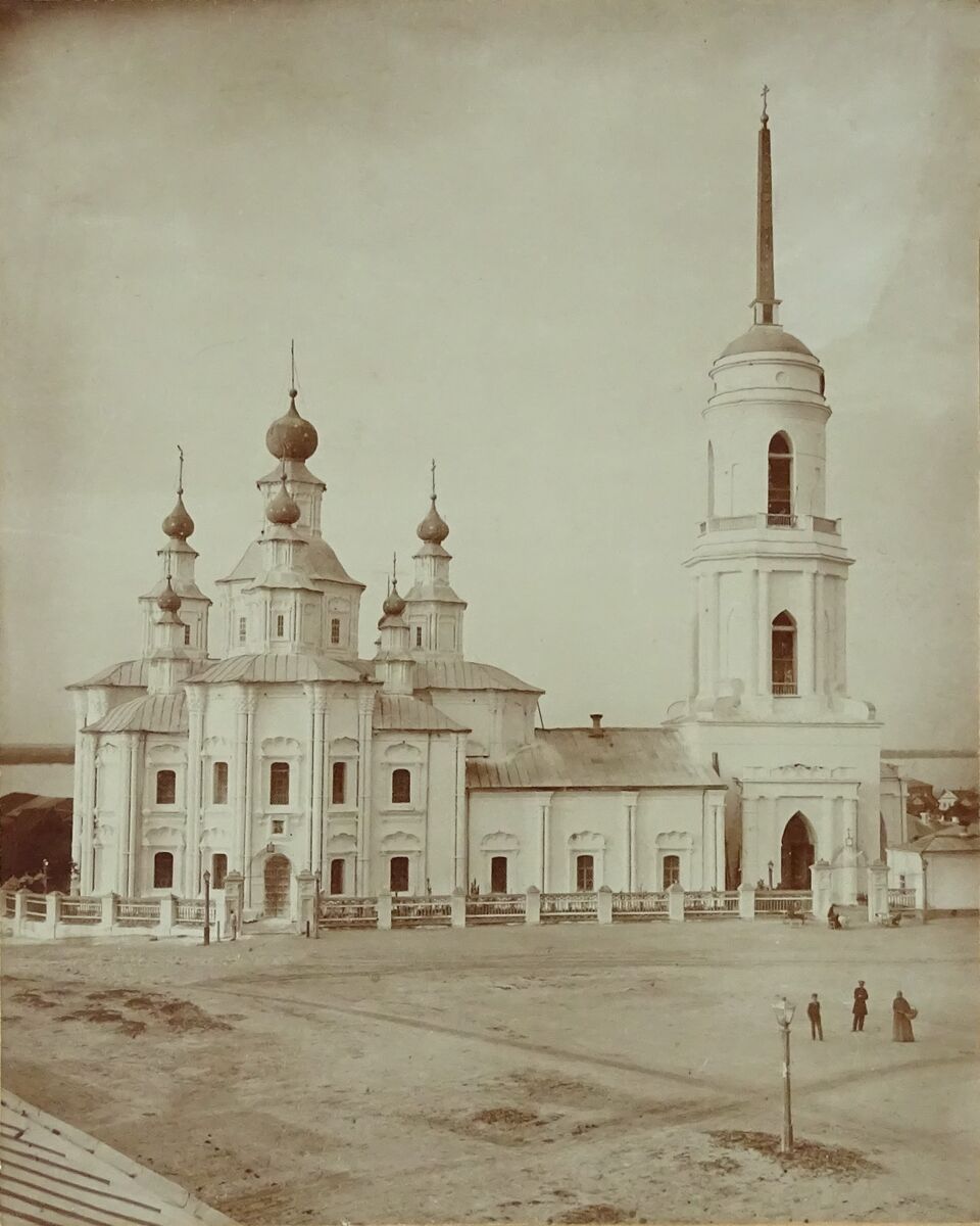 Собор Успения Пресвятой Богородицы, Дубовка (Дубовский район, Волгоградская область). архивная фотография, Фото конца XIX века из фондов Волгоградского областного краеведческого музея. Автор П.Е. Ястребов