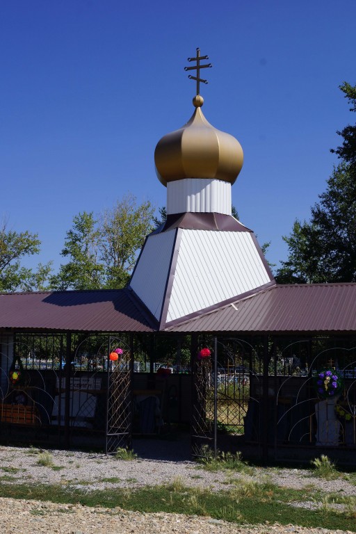 Неизвестная часовня на православном кладбище города Баймака, Баймак (Баймакский район, Республика Башкортостан). фасады