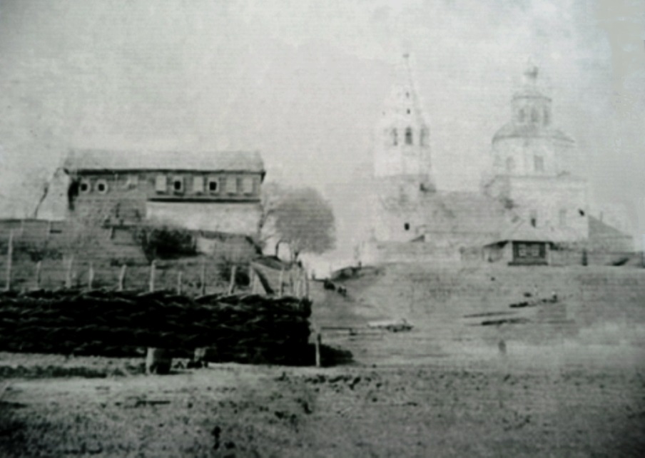 Собор Преображения Господня, Ядрин (Ядринский район, Республика Чувашия). архивная фотография, Спасо-Преображенский собор с колокольней. 1910-е. С сайта https://fotocheb.ru/foto/277704.htm