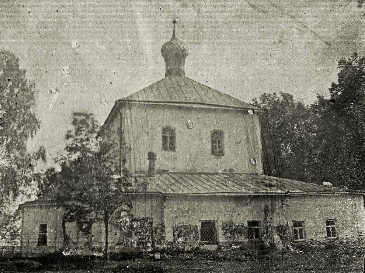 Фото начала XX века. Из книги "Память прошлого. Очерки В.М. Снегирева по истории Суздаля", архивная фотография. Церковь Всех Святых на Знаменском кладбище, Суздаль (Суздальский район, Владимирская область)