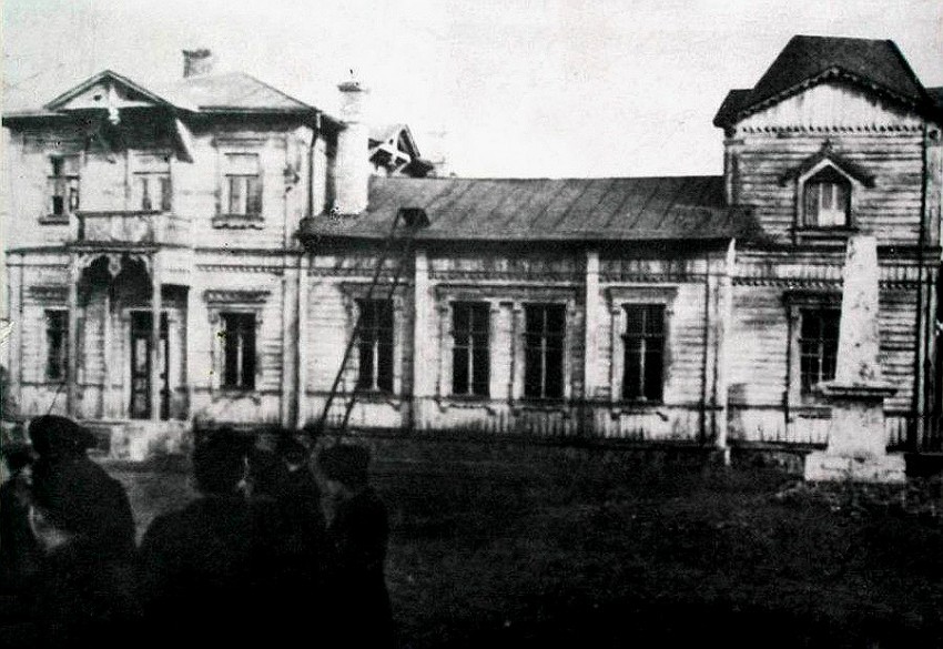 Церковь Александра Невского, Белополье (Сумской район, Украина, Сумская область). архивная фотография, Фото с сайта http://russian-church.ru/viewpage.php?cat=sumy&page=57