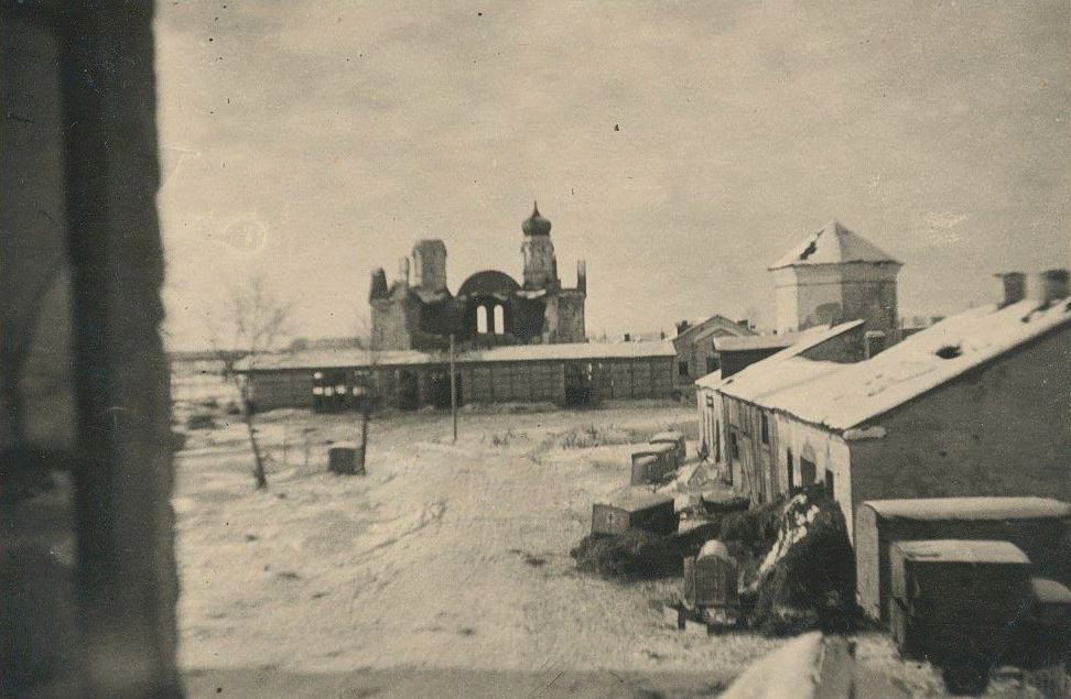 Собор Преображения Господня, Быхов (Быховский район, Беларусь, Могилёвская область). архивная фотография, Остатки храма после взрыва. Фото 1943 г. с аукциона e-bay.de