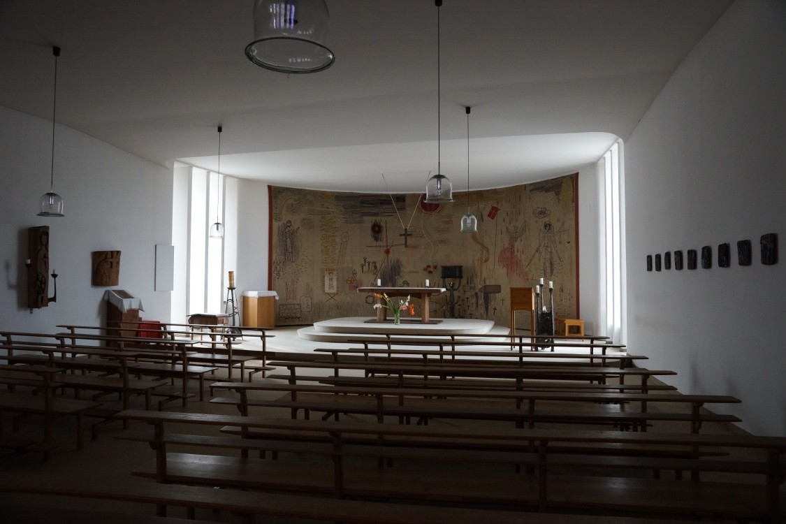 Домовая часовня Иосифа Обручника в Кольпингхаусе, Мюнхен (München) (Германия, Прочие страны). интерьер и убранство
