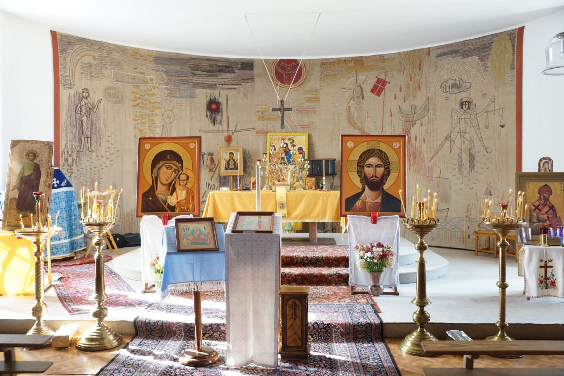Домовая часовня Иосифа Обручника в Кольпингхаусе, Мюнхен (München) (Германия, Прочие страны). интерьер и убранство