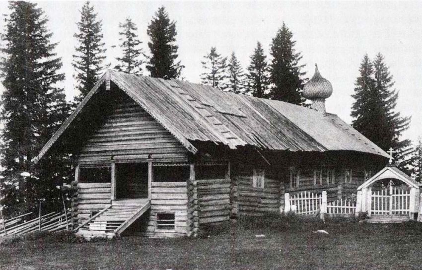 Водлозерский Пречистенский погост, урочище. Церковь Петра и Павла. архивная фотография, Фото с сайта http://www.kenozerjelive.ru/chervjakova-vodlo.html