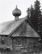 Церковь Петра и Павла, Фото с сайта http://www.kenozerjelive.ru/chervjakova-vodlo.html<br>, Водлозерский Пречистенский погост, урочище, Пудожский район, Республика Карелия