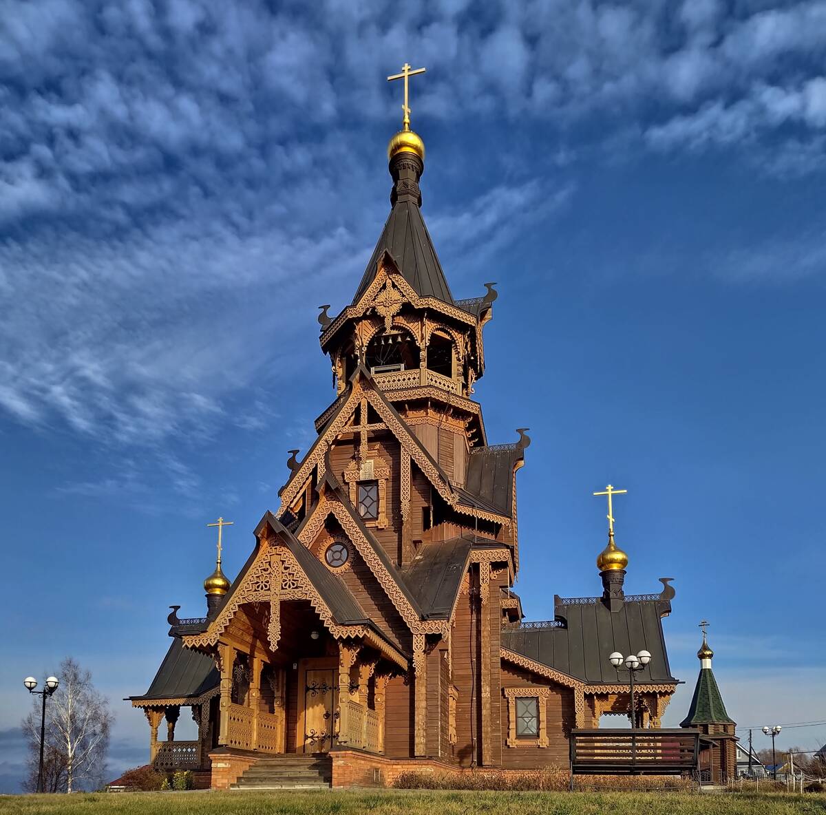 Церковь Троицы Живоначальной (новая), Бармино (Лысковский район, Нижегородская область). фасады